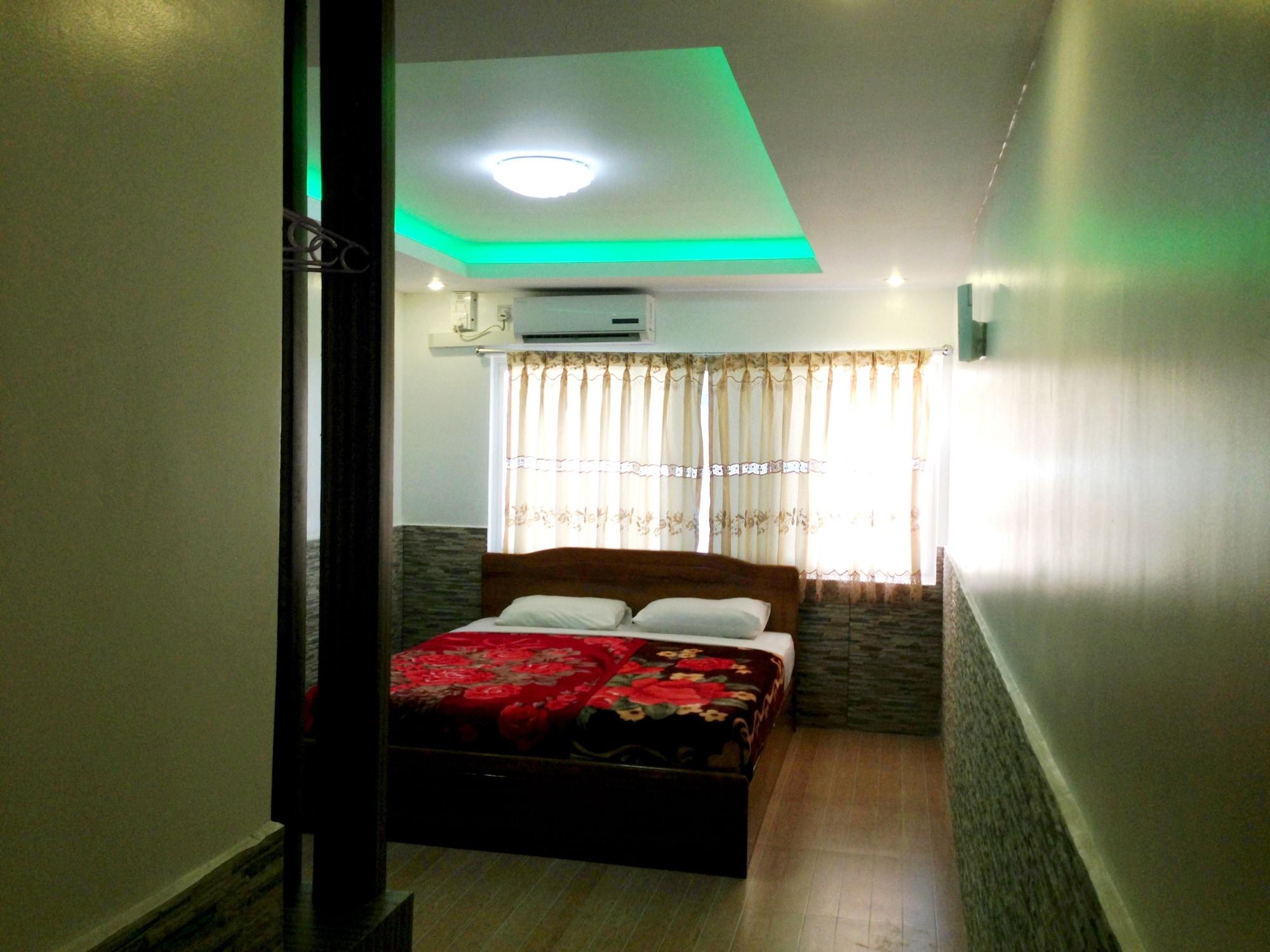 Mgm Hotel Yangon Exteriör bild